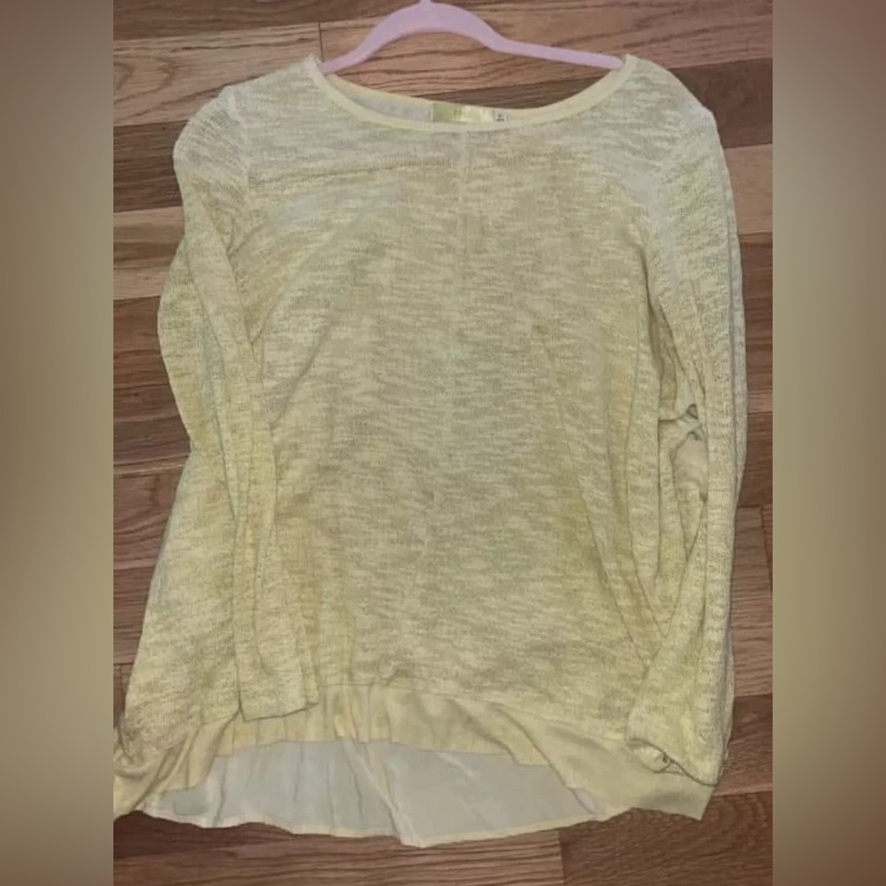 Easel women’s top small yellow
